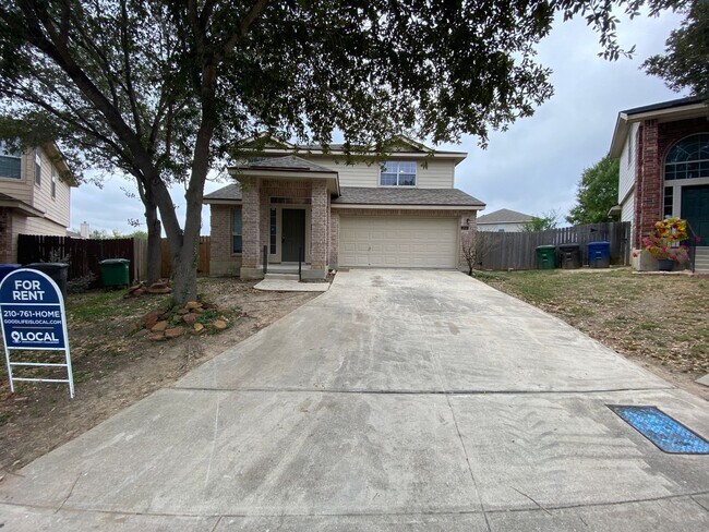 Primary Photo - FALL INTO A NEW HOME WITH OUR MOVE-IN SPECIALS!