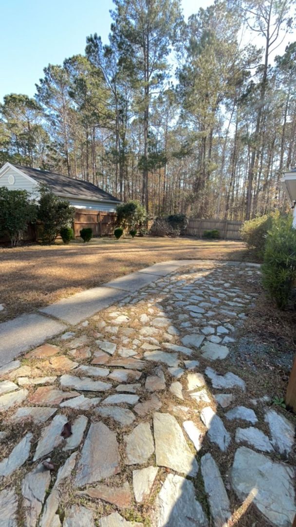 Building Photo - Beautiful 4-Bedroom 3 Bath Home with Neighborhood Pool!