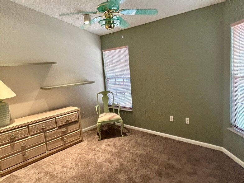 2nd bedroom - 17280 Eagle Trce