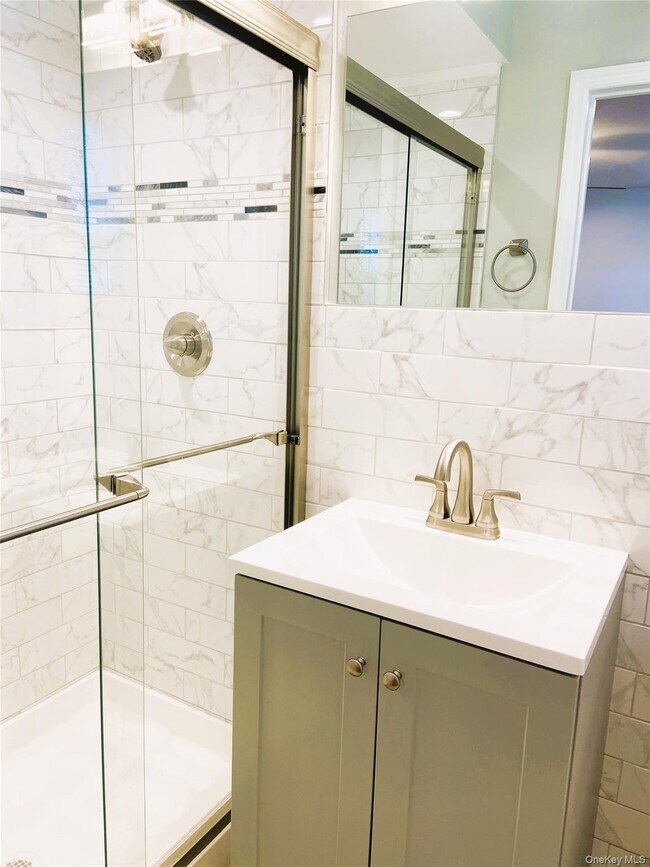 Building Photo - 473 Franklin Blvd