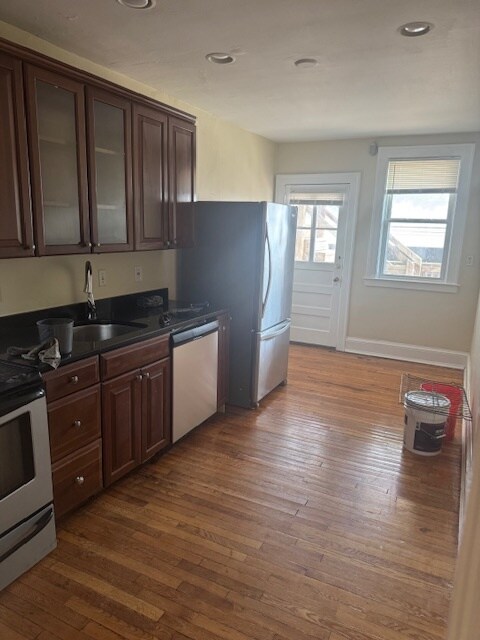 Primary Photo - 32 Robin Rd