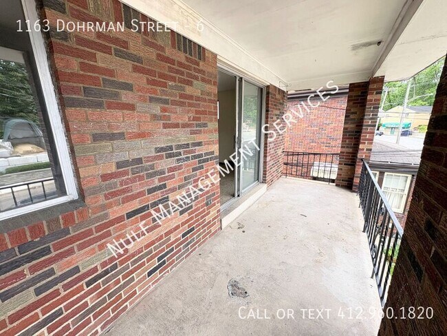 Building Photo - 1163 Dohrman St