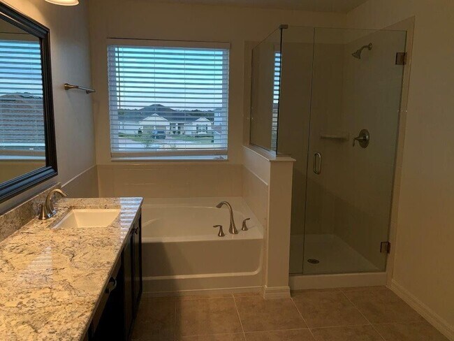 Building Photo - 3013 Cherry Orchard Ln