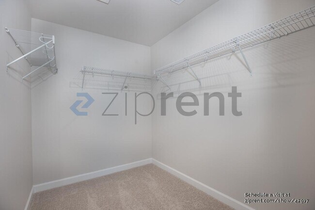 Building Photo - 1220 Tredenham Wy