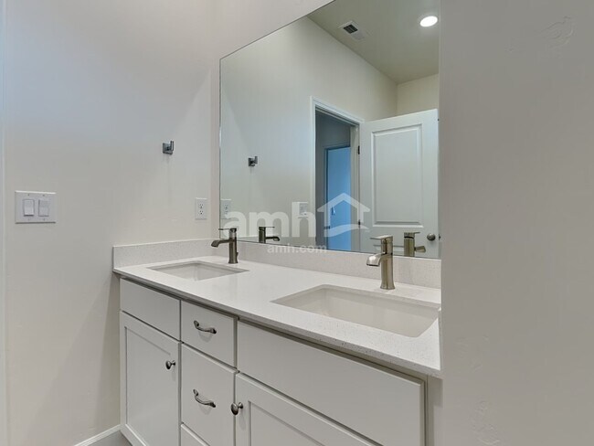 Building Photo - 5093 W White Ash Ct