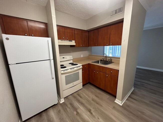 Building Photo - 435 Wymore Rd