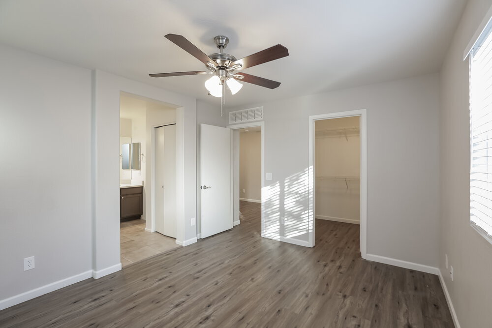 Building Photo - 5211 Burton Dr