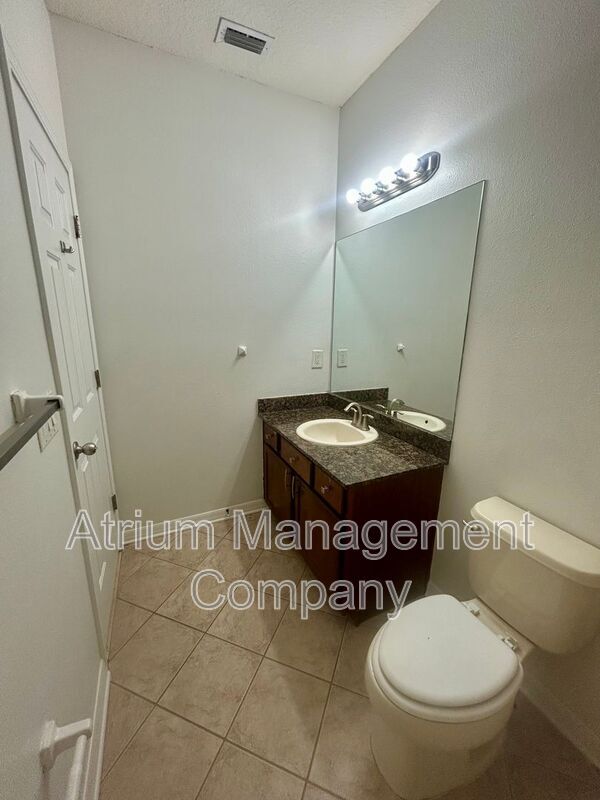 Building Photo - 12805 Avelar Manor Pl