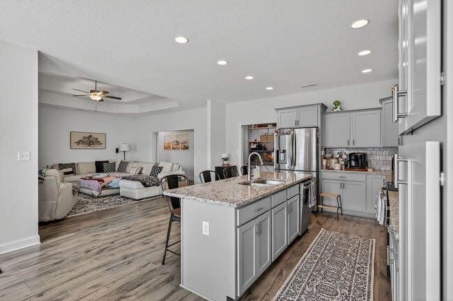 Building Photo - Spacious Stateside Home with Bonus Room & Screened-In Porch
