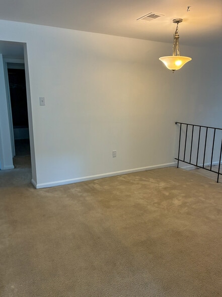 Building Photo - 1458 Harwick Ct