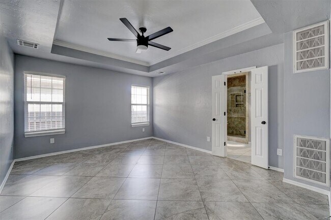 Building Photo - 1209 SW 113th St