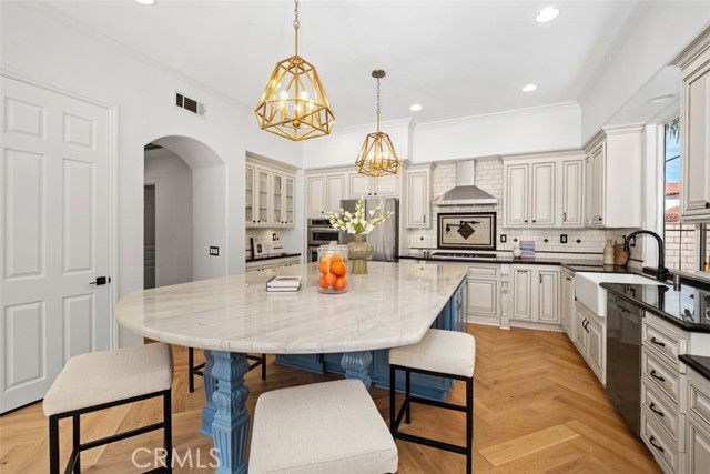 Building Photo - 28401 Via Del Sereno