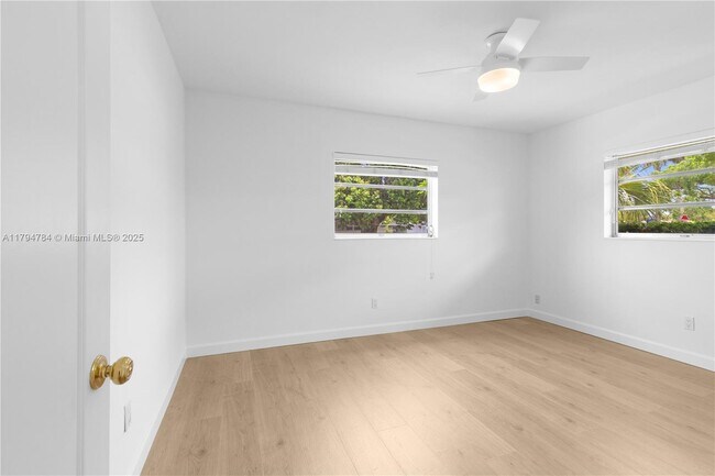 Building Photo - 13790 SW 80th Ave