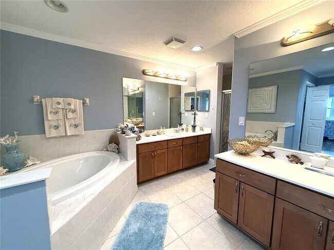 Building Photo - 7296 Marathon Dr