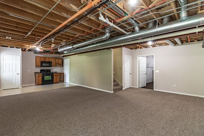 Building Photo - 810 Spencer Ln