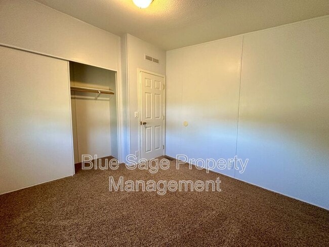 Building Photo - 50 Buds Way