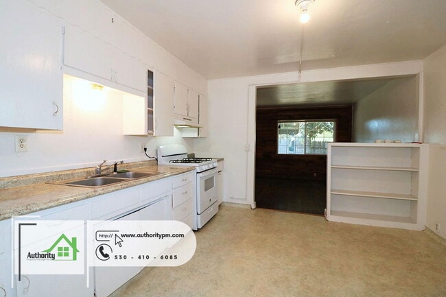 Building Photo - 4207 Balls Ferry Rd