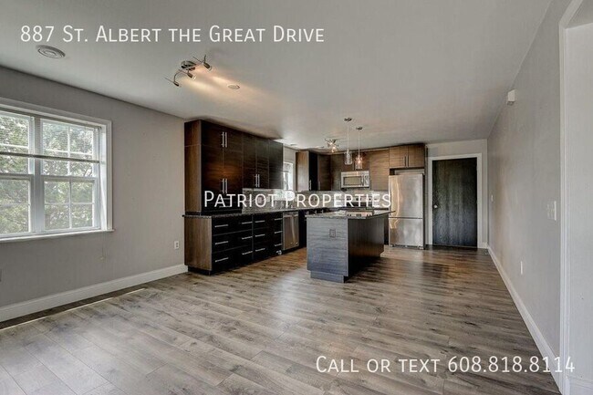 Building Photo - 887 St Albert the Great Dr