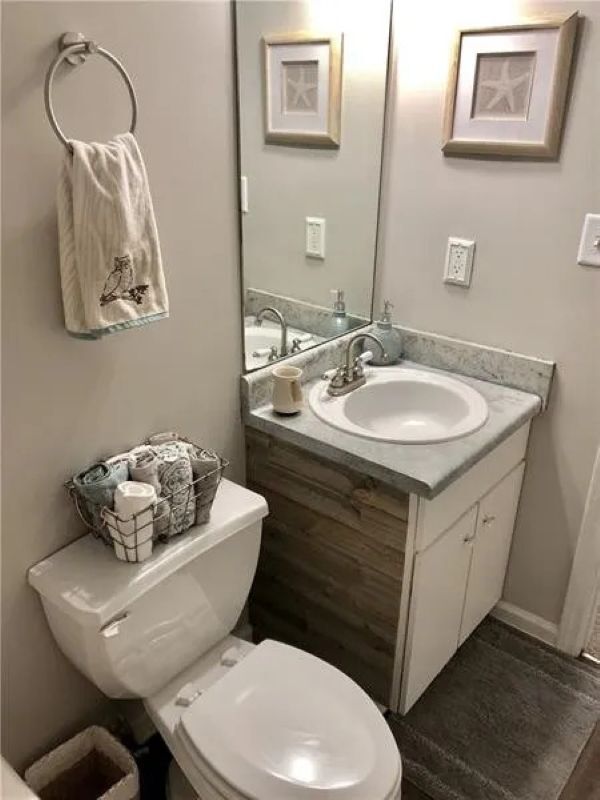 Building Photo - 6928 Mahonia Pl