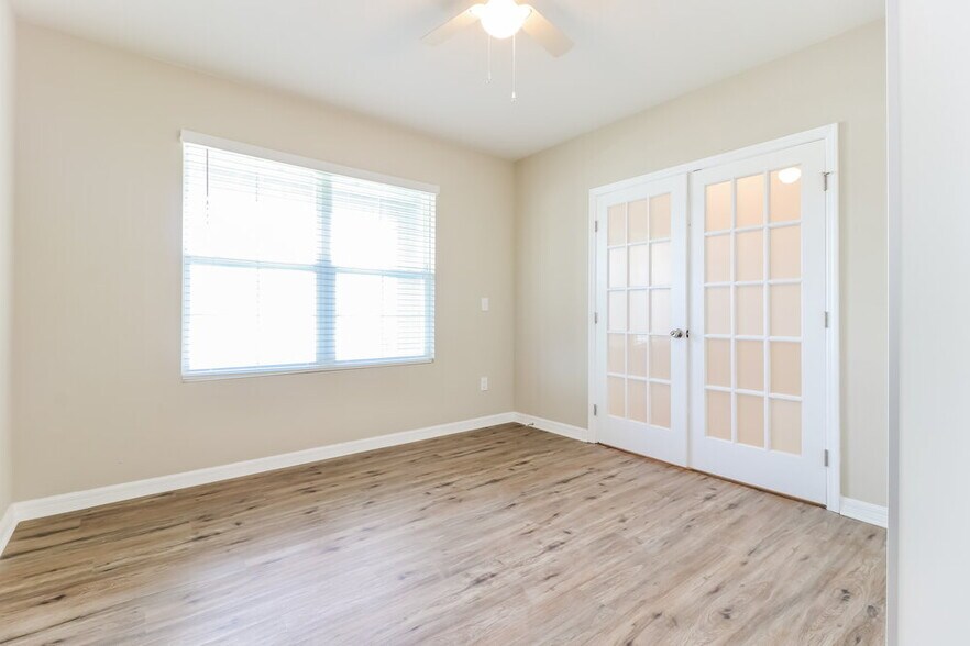 Building Photo - 9274 Watolla Dr