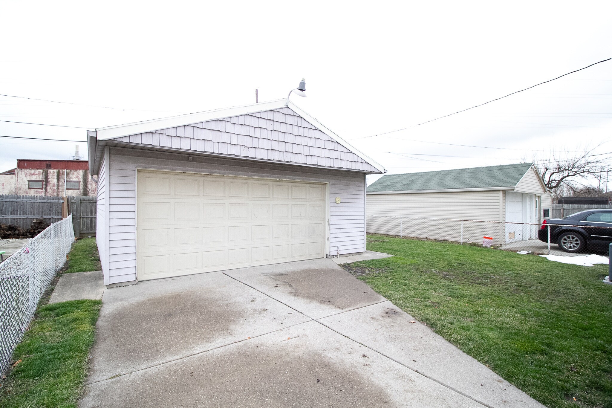 Building Photo - 731 Reineck Dr