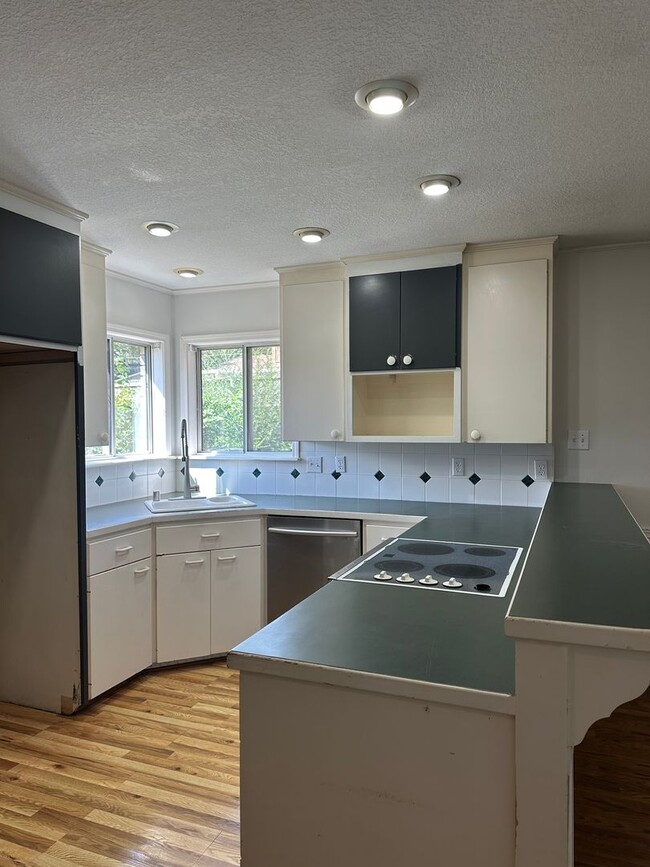 Building Photo - 2507 Dallas Cir
