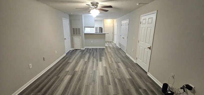 Building Photo - 1440 Collegiate Cir