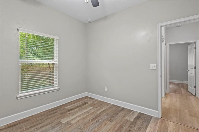 Building Photo - 25726 SW 19 Ave