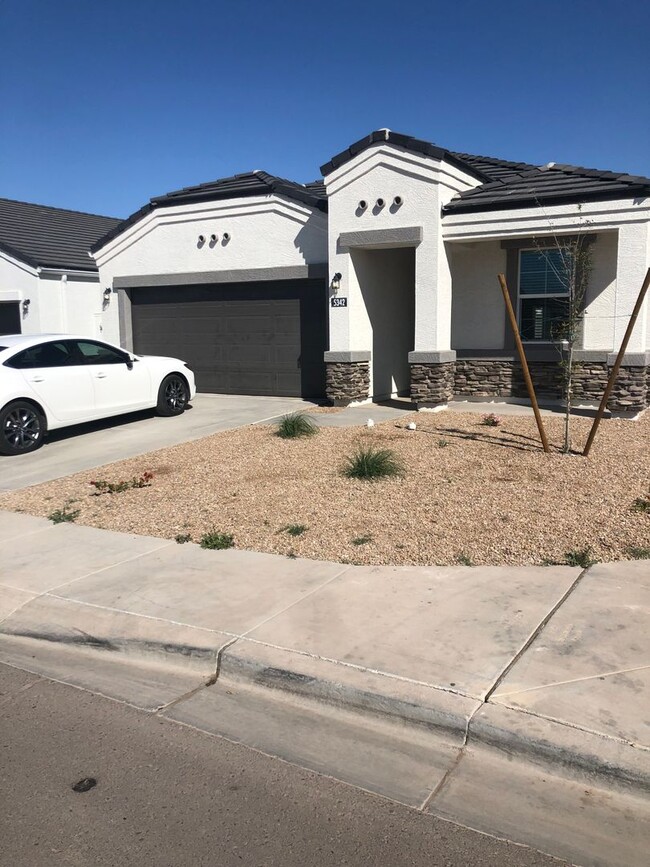 Building Photo - Beautiful Home in Laveen!