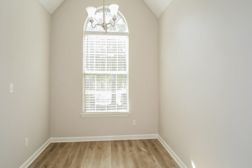 Building Photo - 4930 Indian Walk Ln