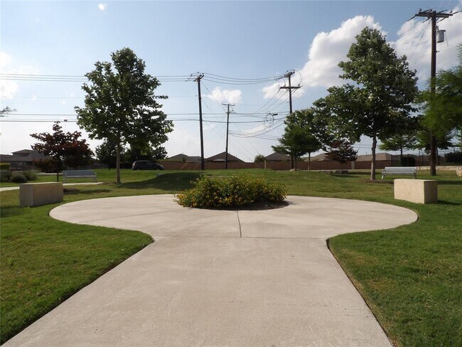 Building Photo - 3097 Blantyre Bnd