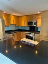 Building Photo - 13 Buena Vista St