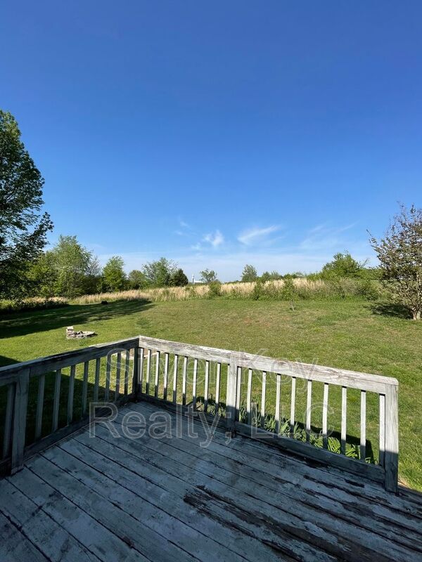 Building Photo - 121 County Rd 537