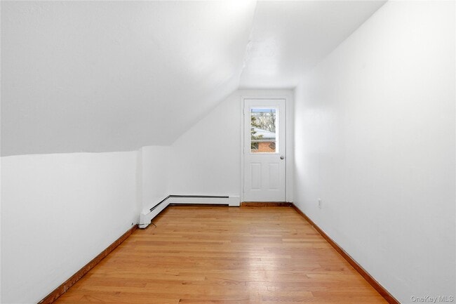 Building Photo - 1-12 Walnut St