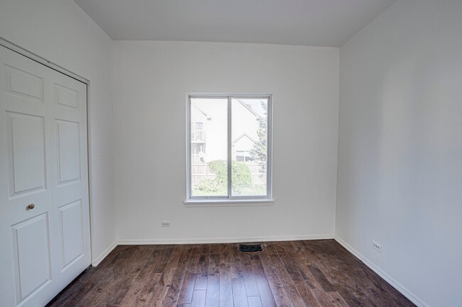 Building Photo - 2884 Cedar Glade Dr