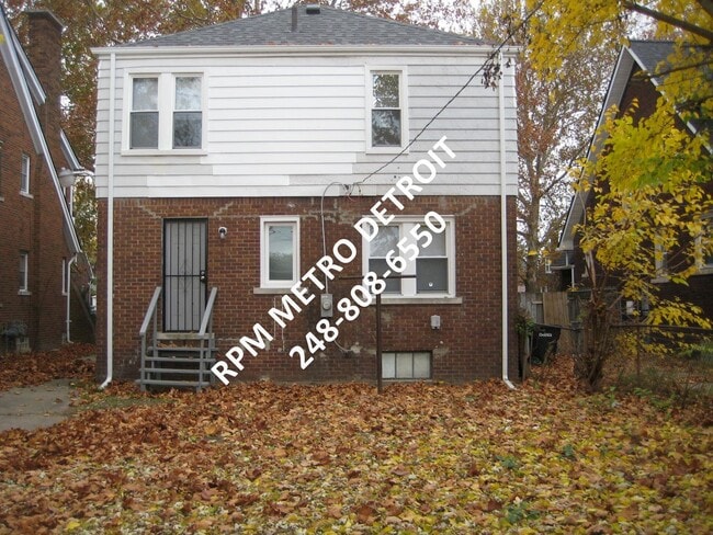 Building Photo - Just renovated home in Detroit