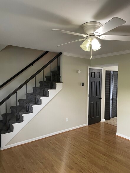 Building Photo - 3009 W Sunset Dr
