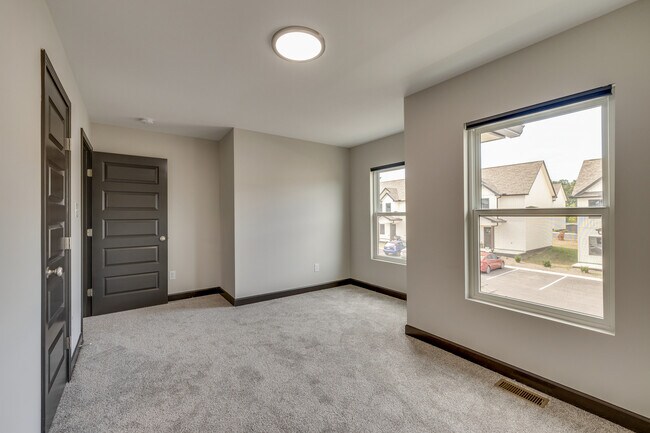 Building Photo - Emerson Park