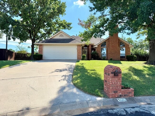 Primary Photo - 2633 Bauer Dr