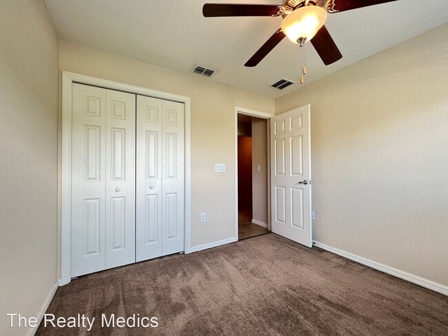 Building Photo - 3 br, 2 bath House - 4815 Summerfield Cir