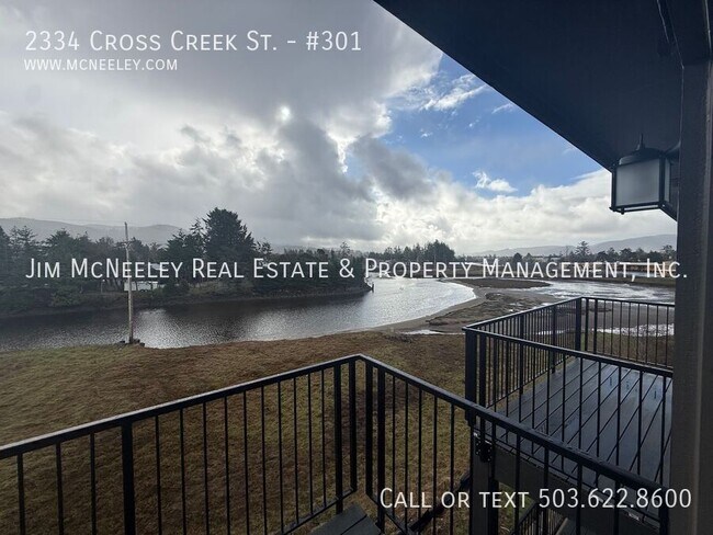 Building Photo - 2334 Cross Creek St
