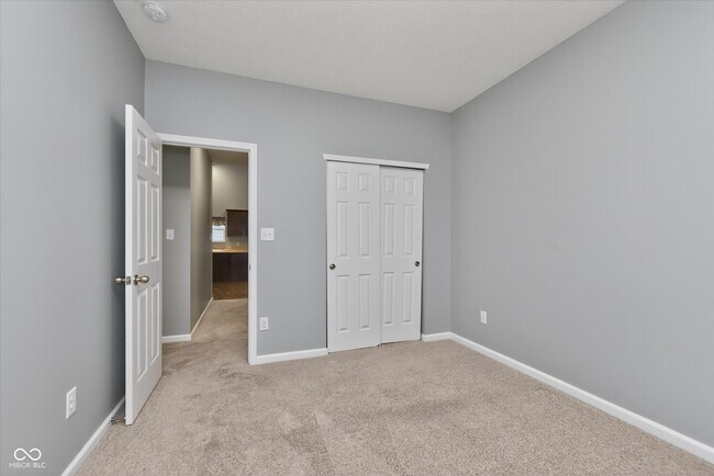 Building Photo - 6607 Laurelwood Dr