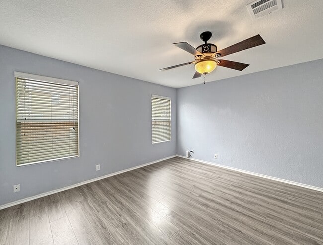 Building Photo - 1826 Strawhouse Way