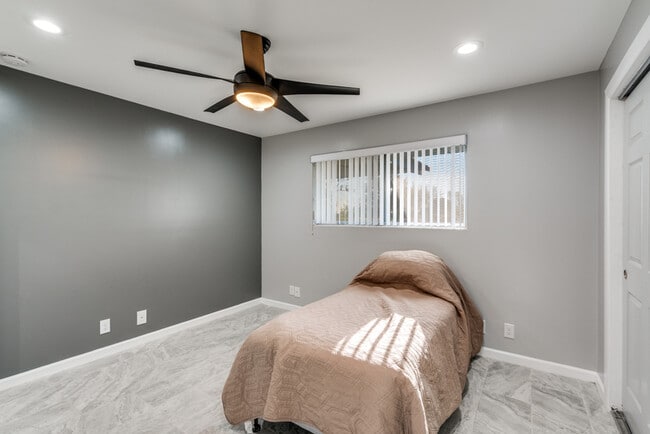 Building Photo - 406 Sea Willow Dr