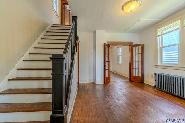 Building Photo - 222 Strayer St