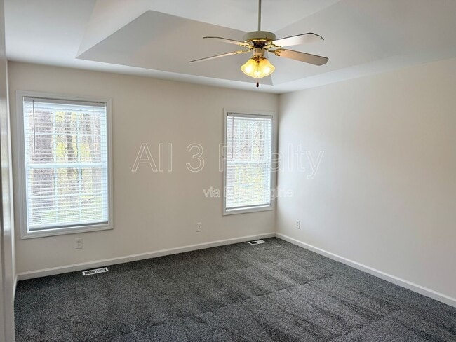 Building Photo - 49 Anna Way