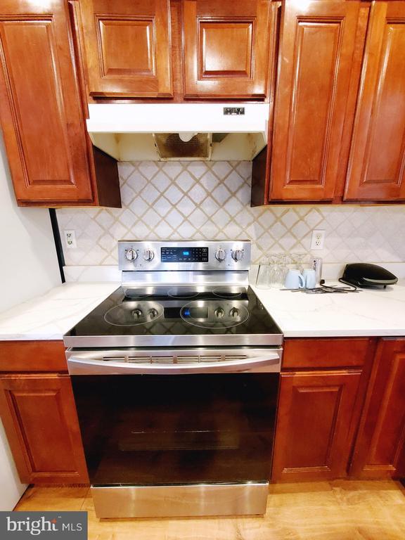 Building Photo - 9365 Owings Choice Ct