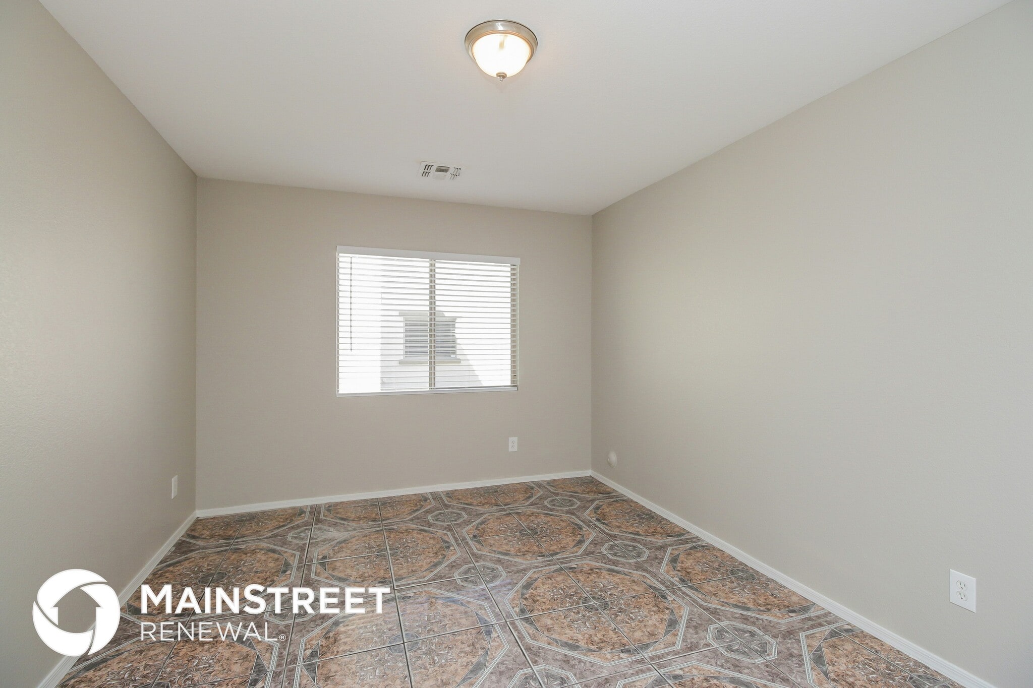 Building Photo - 8341 W Hughes Dr