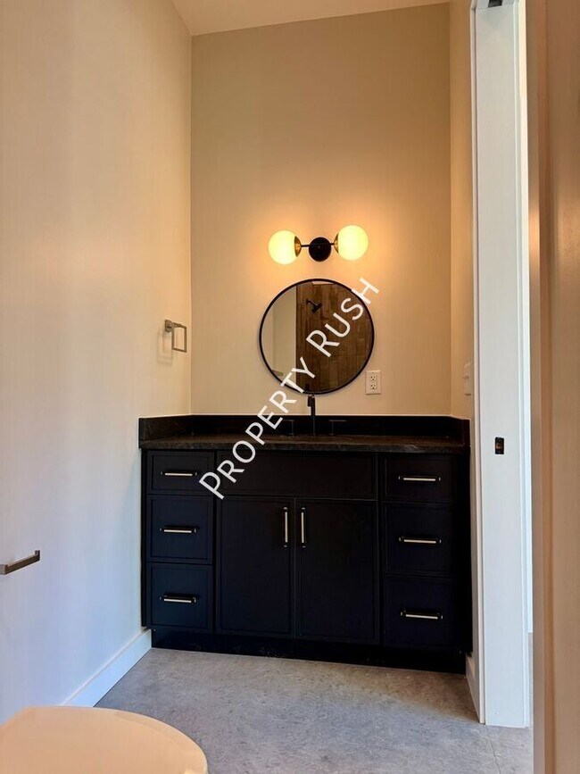 Building Photo - 1861 Zeta Way