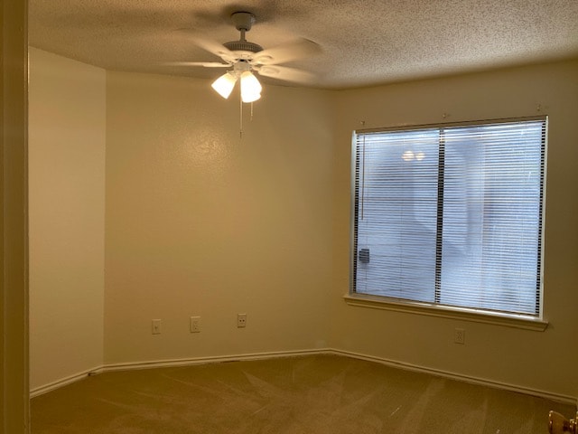 Building Photo - 2300 Bamboo Dr